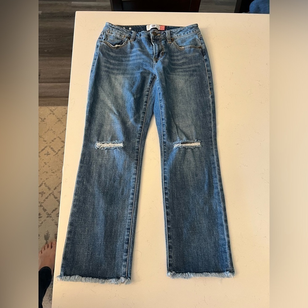 CABI CROPPED HIGH STRAIGHT Size 4